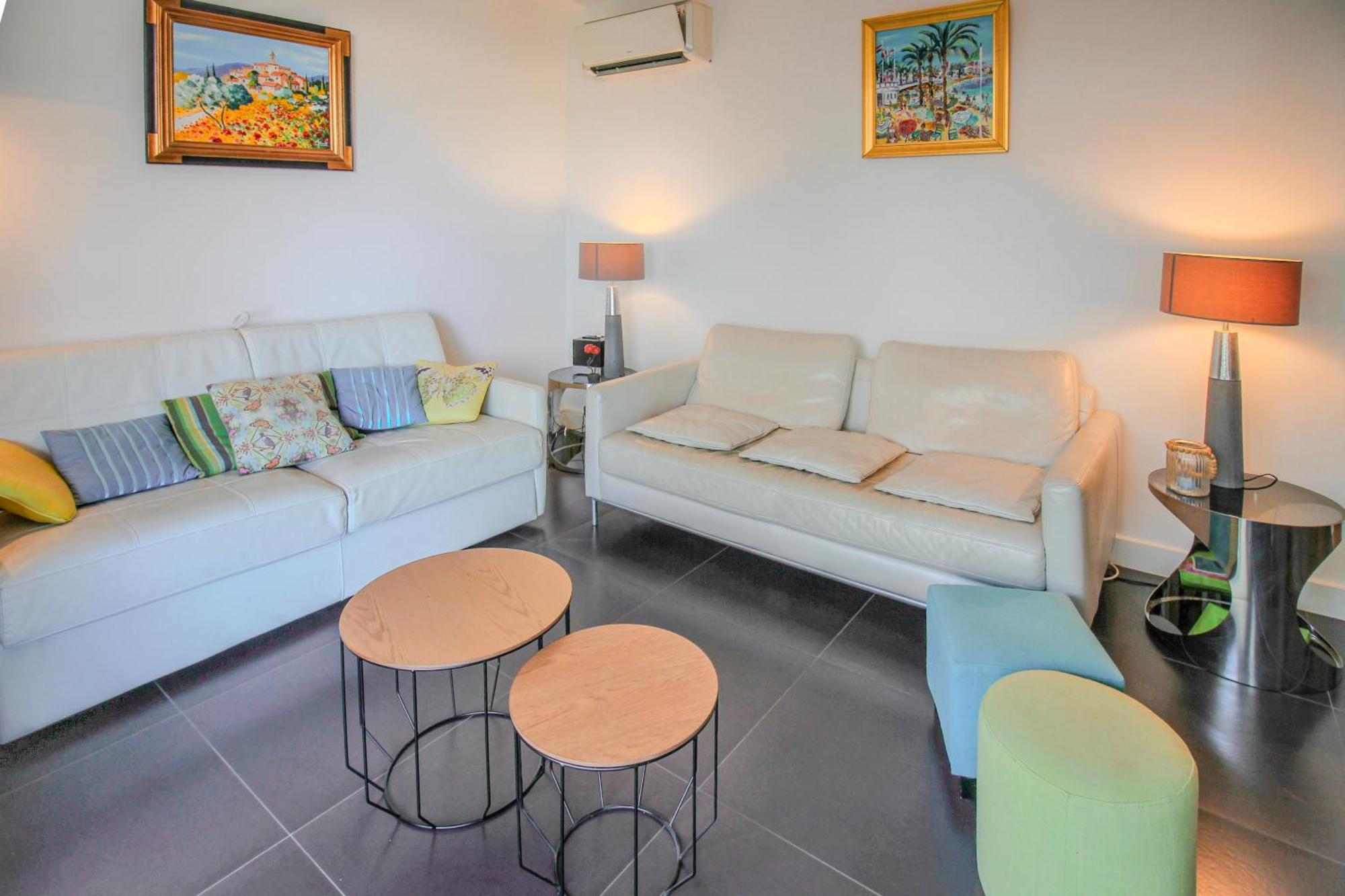 Appartement Chenes Lumineux Vue Clim Confort Terrasses Parking