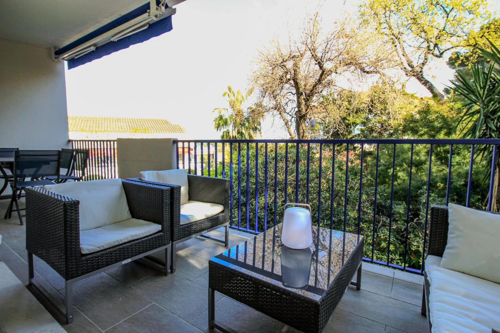Appartement Chenes Lumineux Vue Clim Confort Terrasses Parking