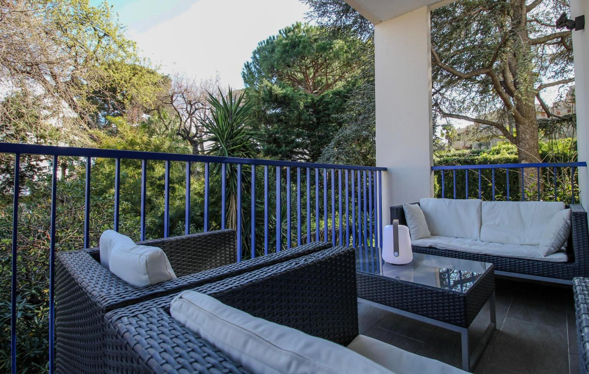 Appartement Chenes Lumineux Vue Clim Confort Terrasses Parking